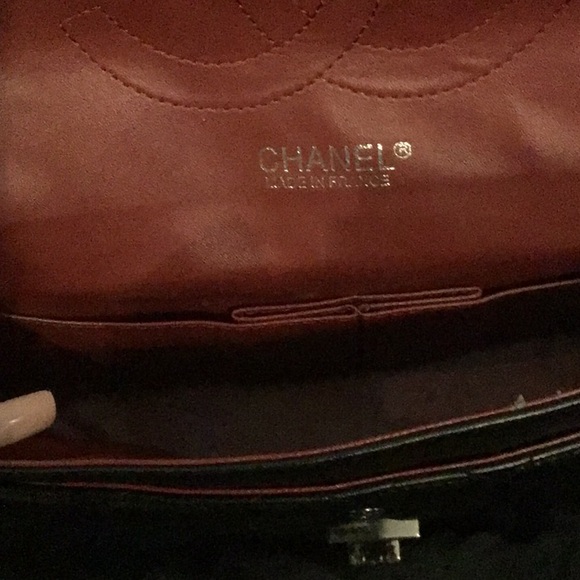 Designer Inspired Black Quilted Re-Issue Bag - Picture 3 of 8